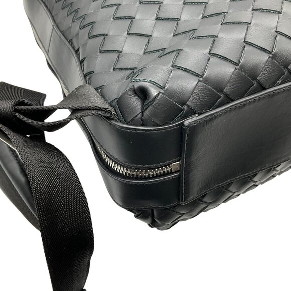 Bottega Veneta Black Leather Intrecciato Backpack main image 8